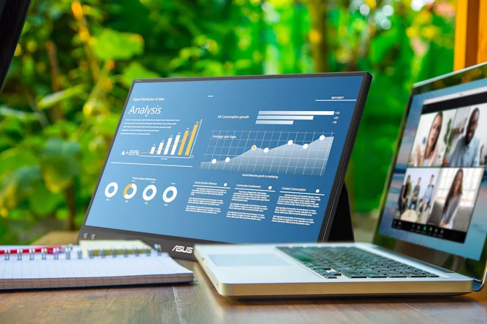 Are Portable Monitors Worth It? A Traveler’s Guide to Second Screens