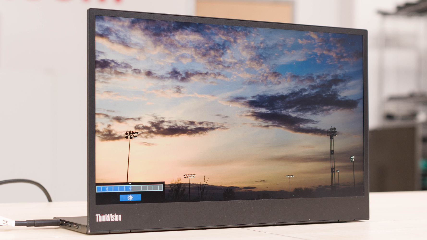 Lenovo Portable Monitor: Ultimate Setup Guide for Laptop Users